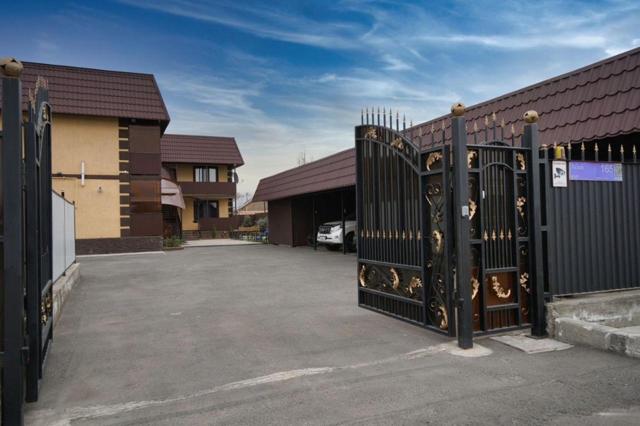 Гостевой дом Анны по улице Абая, 165 Талдикорган Екстер'єр фото